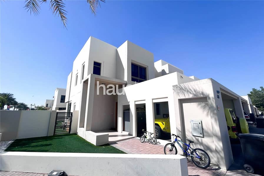 位于城市广场,哈亚特联排别墅 4 卧室的联排别墅 173000 AED - 11761974 位于城市广场,哈亚特联排别墅 4 卧室的联排别墅 173000 AED - 11761974