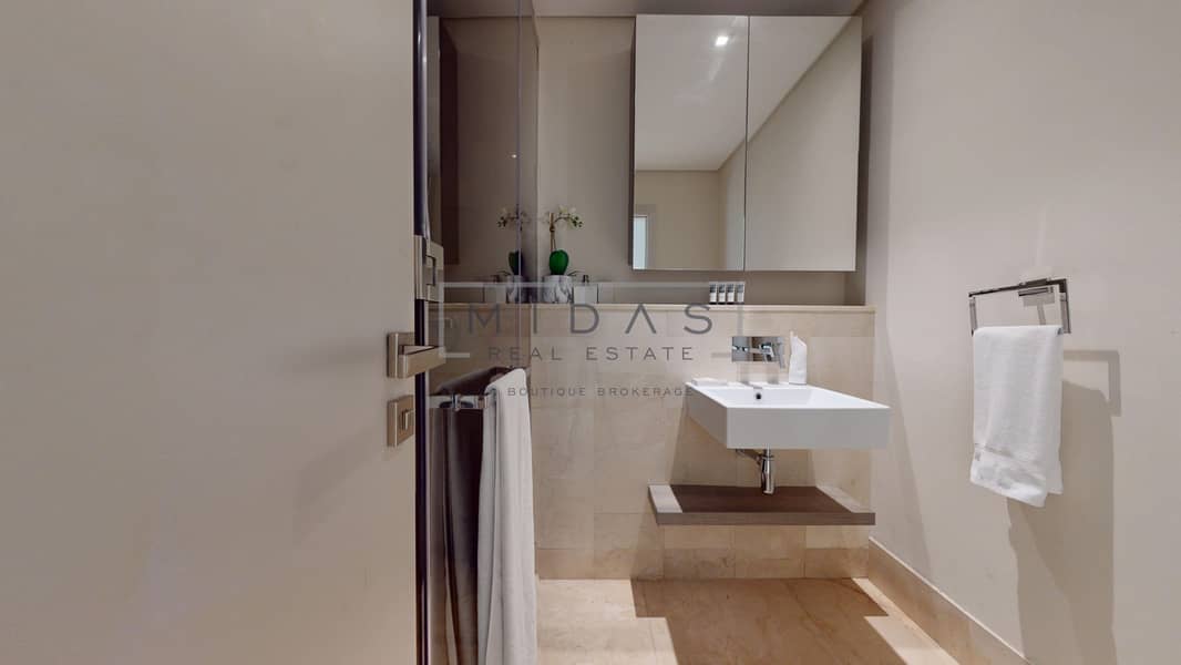 10 MIDAS-REAL-ESTATE-The-8-Palm--05262025_151553. jpg
