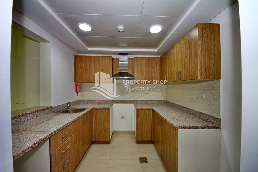 9 2-bedroom-townhouse-abu-dhabi-sieh-shuaib-al-ghadeer-kitchen. JPG