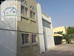 فيلا 6 غرف للايجار في الجرف1 مع حديقه امامية و خلفية كبيره