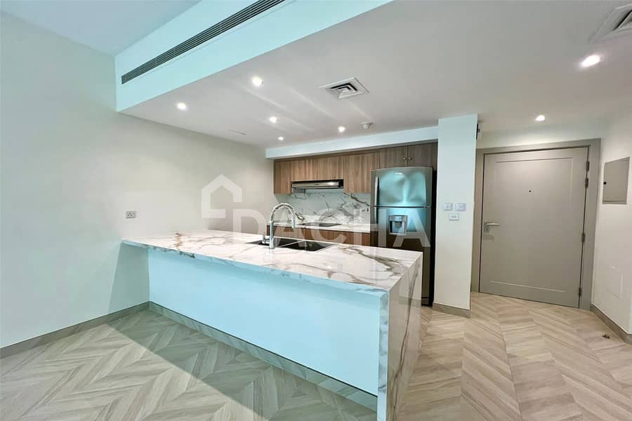 Upgraded | Brand New | Unfurnished | Vacant Upgraded | Brand New | Unfurnished | Vacant