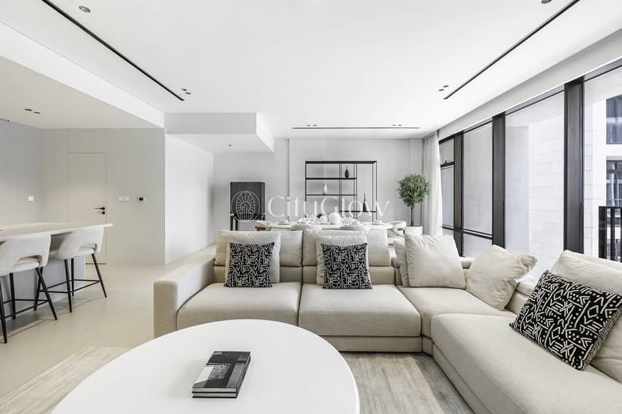 Huge Layout | Immaculate Condition | Pool View Huge Layout | Immaculate Condition | Pool View