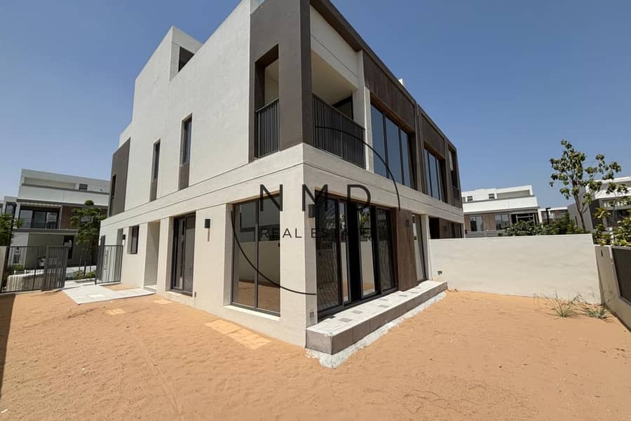 位于蒂拉尔阿尔加夫综合社区,奥拉别墅区 4 卧室的别墅 340000 AED - 11762622 位于蒂拉尔阿尔加夫综合社区,奥拉别墅区 4 卧室的别墅 340000 AED - 11762622