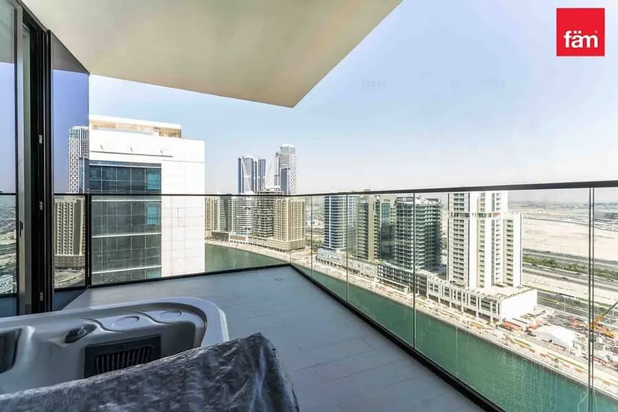 Prime location | Luxury amenities Prime location | Luxury amenities