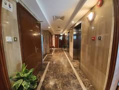 شقة في الخالدية 2 غرف 72000 درهم - 11763525