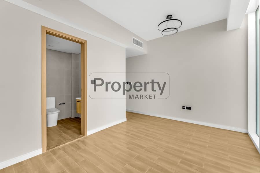 12 7ST05171. jpg