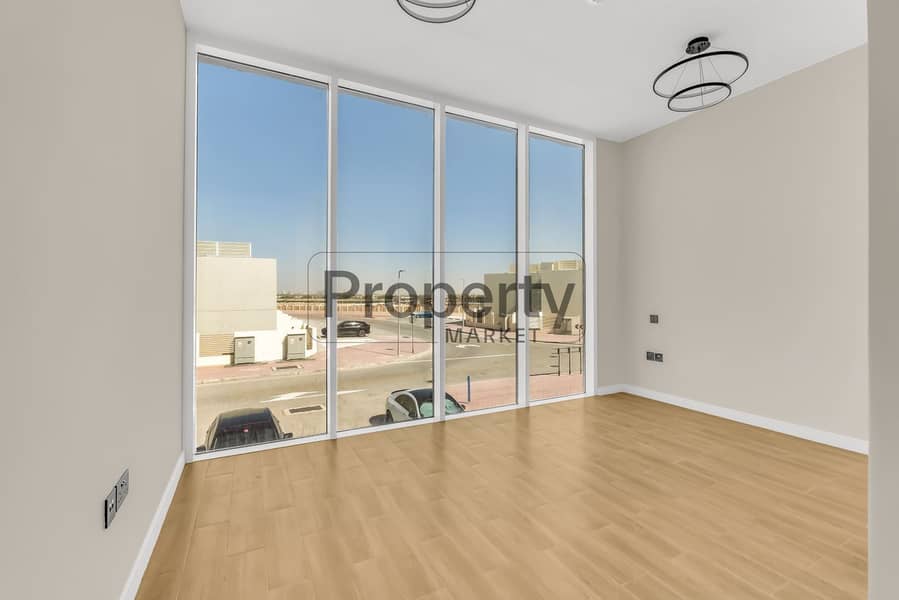 14 7ST05206. jpg