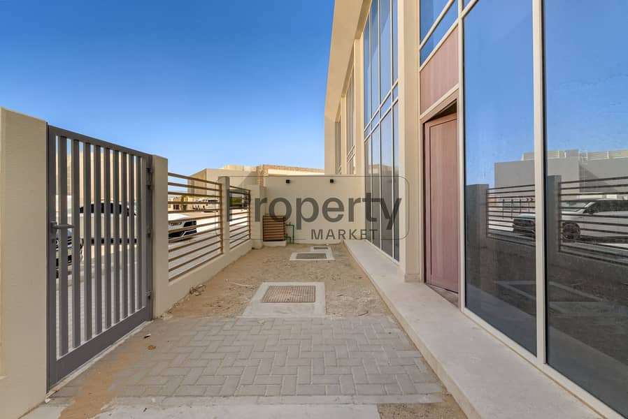 22 7ST05276. jpg