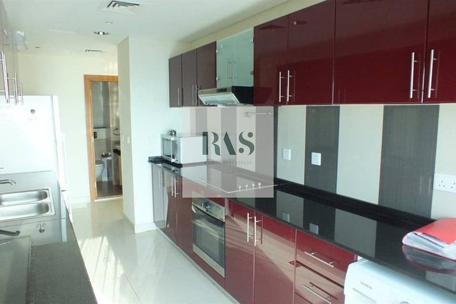 6 Kitchen. jpg