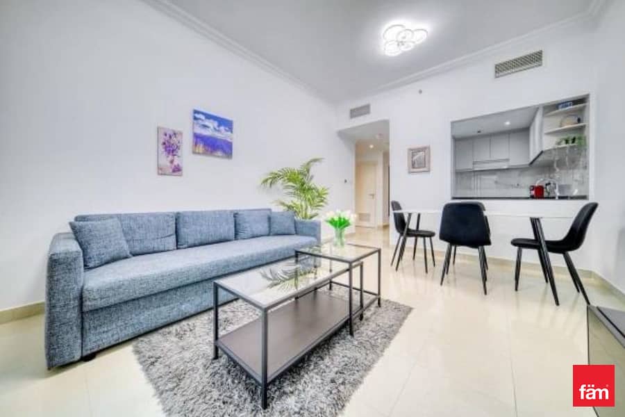 Marina View | Furnished | Upgraded | Vacant Marina View | Furnished | Upgraded | Vacant