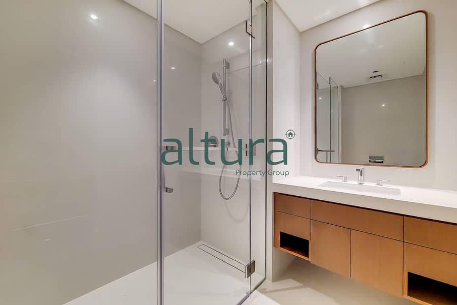 12 9_Ensuite 4-0. jpg
