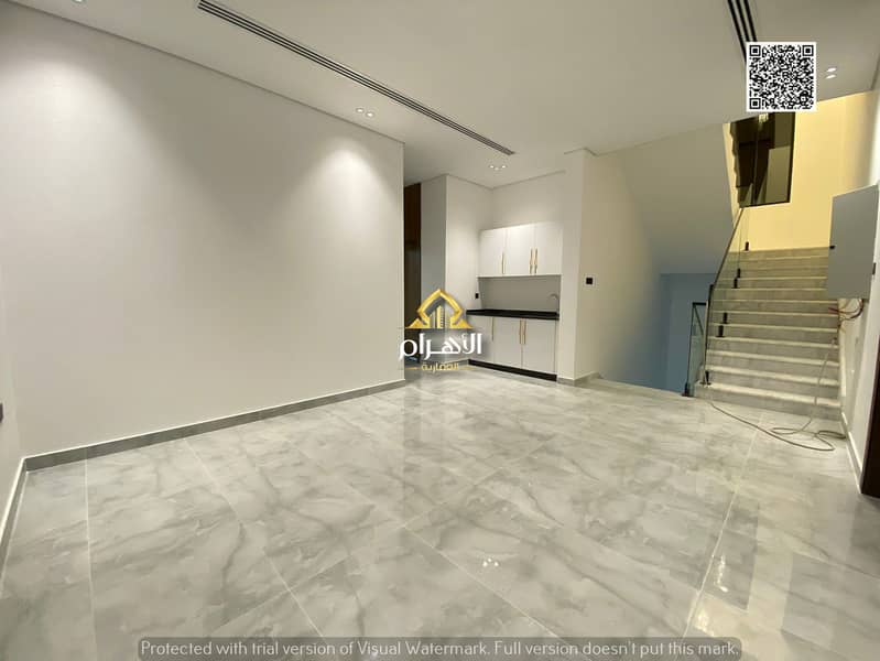 22 a6ef9fe7-dd39-4a3d-9d55-d0965deba76d. jpg