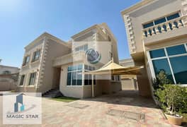 فیلا في مدينة خليفة 6 غرف 165000 درهم - 5613442