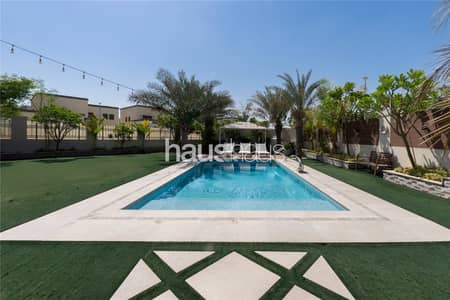 3 Bedroom Villa for Sale in Jumeirah Park, Dubai - 10,198 sq. ft Corner | Private Pool | Close to Park