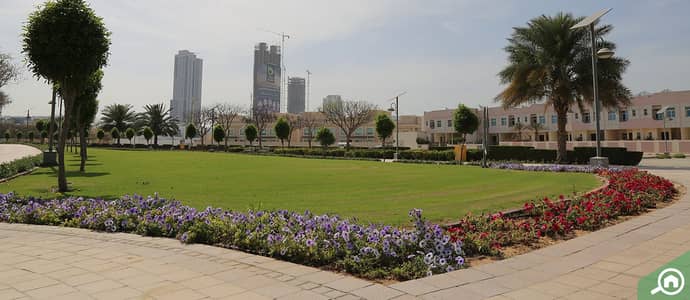 Areas to rent villas near the Mall of the Emirates in Dubai