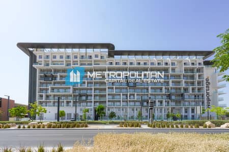 2 Bedroom Flat for Sale in Masdar City, Abu Dhabi - 2BR Sky Home|Triplex|Outdoor Jacuzzi|Amazing View