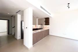 Never Lived In | Corner Plot | Internal