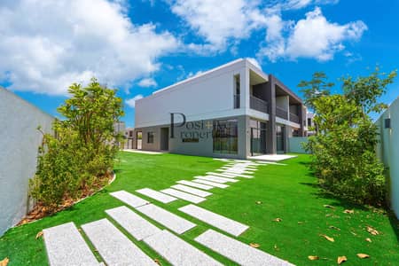 5 Bedroom Villa for Rent in Dubai South, Dubai - CORNER| LUXURY BEACHFRONT VILLA| LANDSCAPED