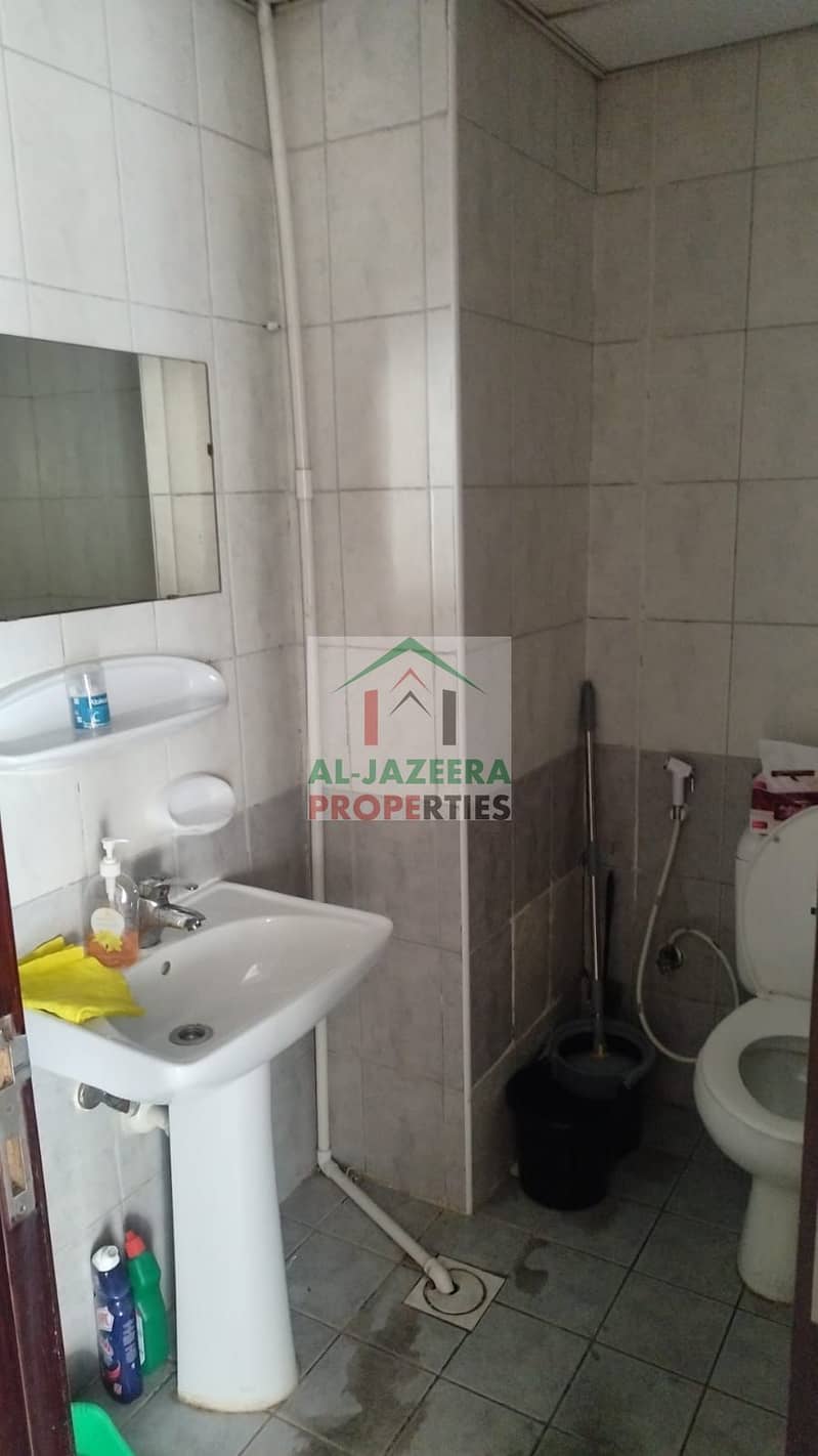 8 f36616ae-6bed-4570-a373-e89bdc8bfafd. jpg