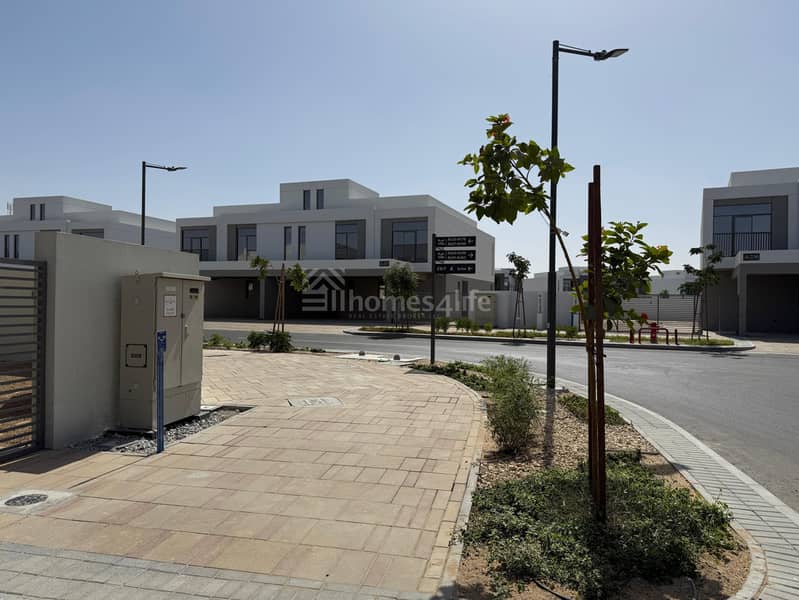 ON THE PARK | SIGN MOU TODAY | BEST OPTION ON THE PARK | SIGN MOU TODAY | BEST OPTION