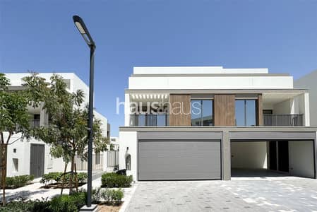 5 Bedroom Villa for Rent in Tilal Al Ghaf, Dubai - Vacant | Open Kitchen | Single Row