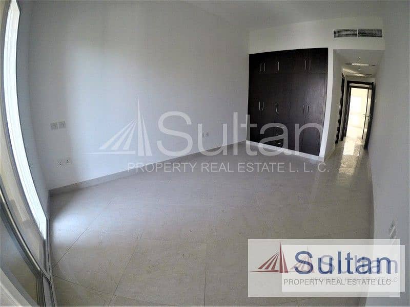 9 3BR Bayti Villa with Direct Pool Access in Hamra Village