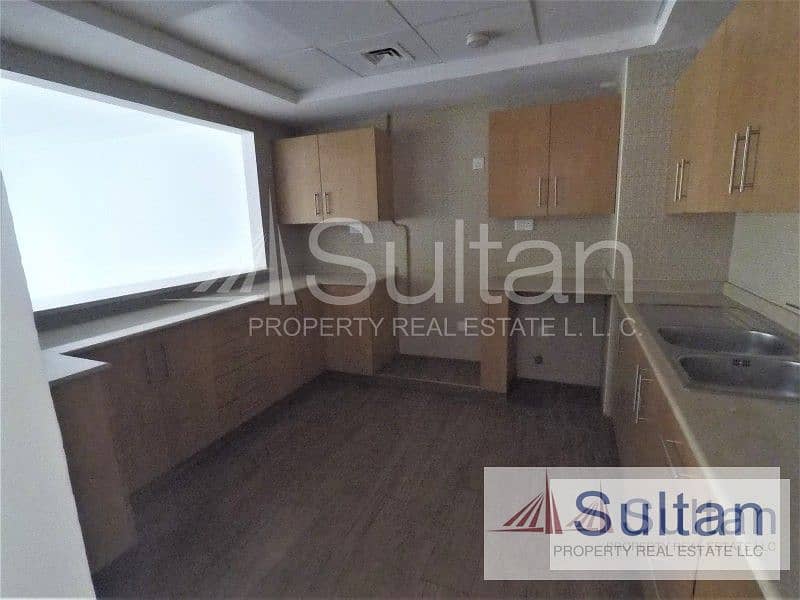 10 3BR Bayti Villa with Direct Pool Access in Hamra Village