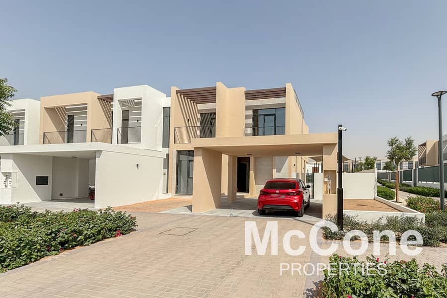On the Pool | Ready to Move | Best Location On the Pool | Ready to Move | Best Location