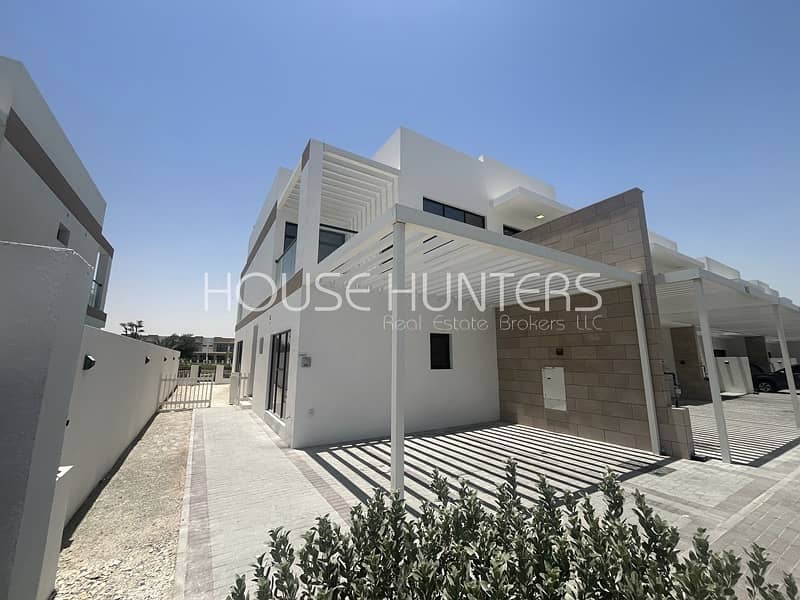 位于达马克山庄,公园别墅,洛克伍德别墅群 4 卧室的别墅 235000 AED - 11768895 位于达马克山庄,公园别墅,洛克伍德别墅群 4 卧室的别墅 235000 AED - 11768895