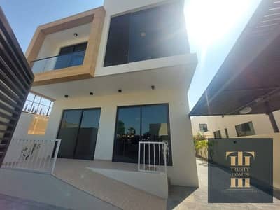 5 Bedroom Villa for Rent in Umm Suqeim, Dubai - 1. jpg