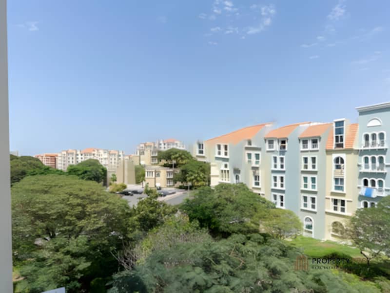 Spacious 1 BHK | Well Maintained | Prime Location Spacious 1 BHK | Well Maintained | Prime Location
