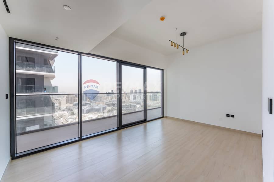 Community and Pool View | Unfurnished | Spacious Community and Pool View | Unfurnished | Spacious