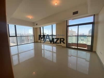 3 Bedroom Apartment for Rent in Al Falah Street, Abu Dhabi - Landmark View | Spacious Balcony | High-Floor Unit