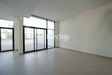Spacious | Ready to Move | Vacant