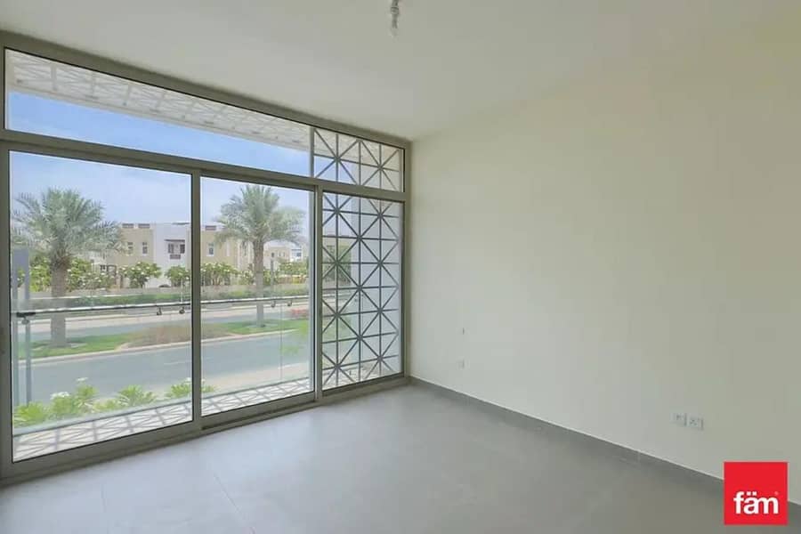 BEST LAYOUT I VACANT I TYPE A I NEAR TO POOL BEST LAYOUT I VACANT I TYPE A I NEAR TO POOL