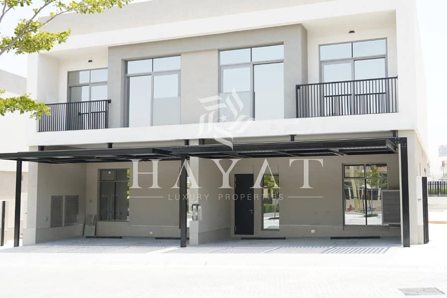 位于荔湾住宅区,180 度别墅 5 卧室的别墅 200000 AED - 11771130 位于荔湾住宅区,180 度别墅 5 卧室的别墅 200000 AED - 11771130