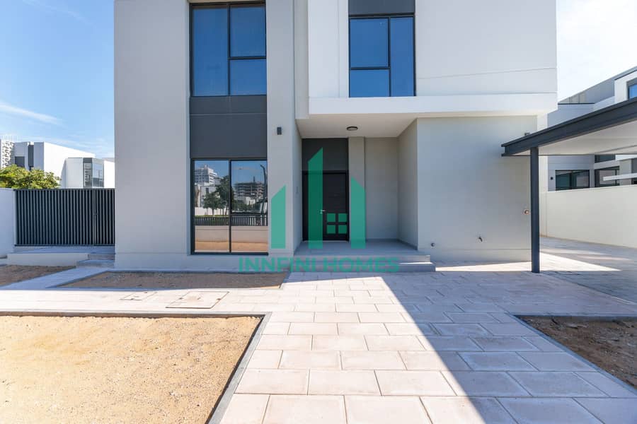 17 MAF-EAST-Villa162-(Outside) (17). jpg