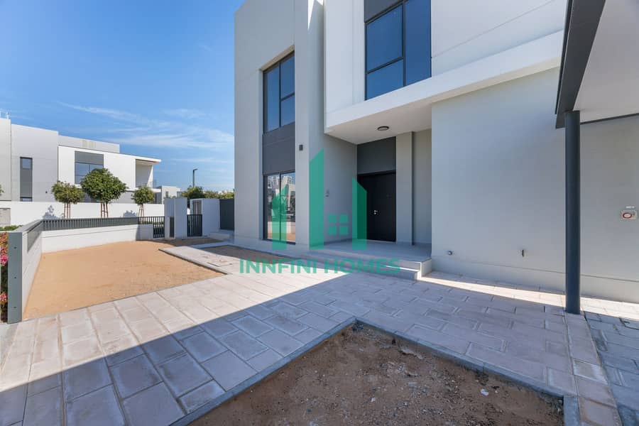 18 MAF-EAST-Villa162-(Outside) (22). jpg