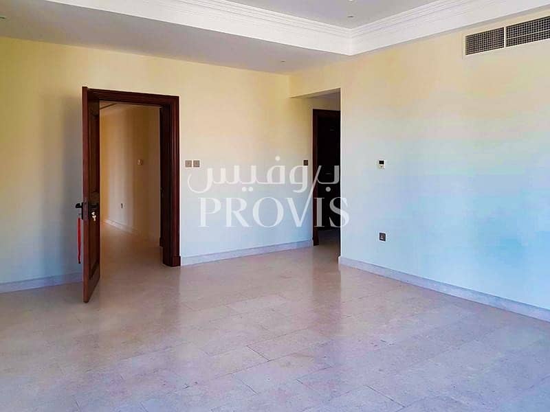 High quality villa located in luxurious community. High quality villa located in luxurious community.