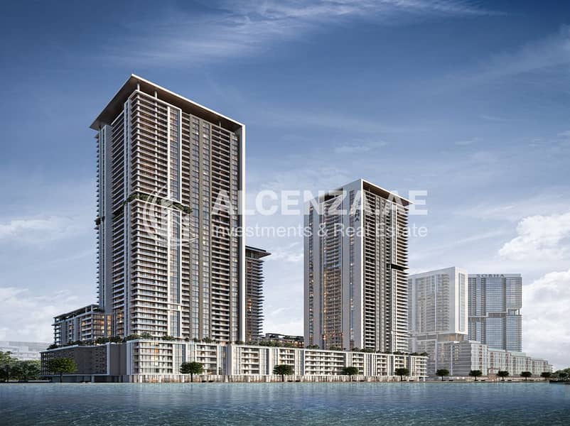 Crest Grande_Canal side view. jpg Crest Grande_Canal side view. jpg