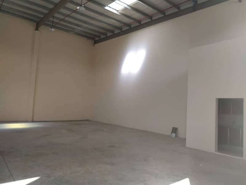 For Rent . . . . . Warehouses 3400 S. F . . . . New Industrial Umm Al Quwain