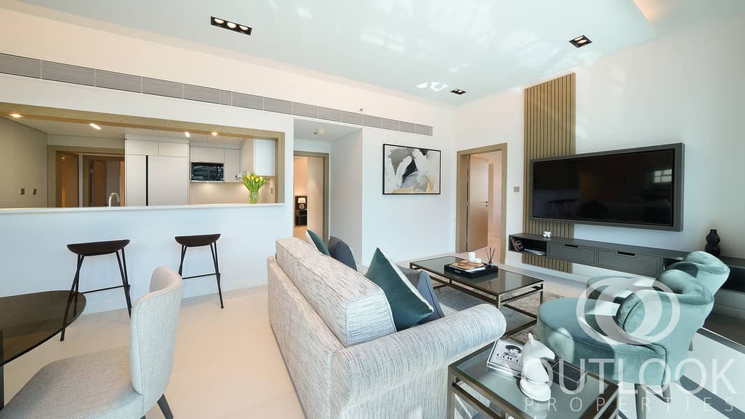 5 CMTP_Deluxe_Two_Bedroom_Living-Area_03. jpg
