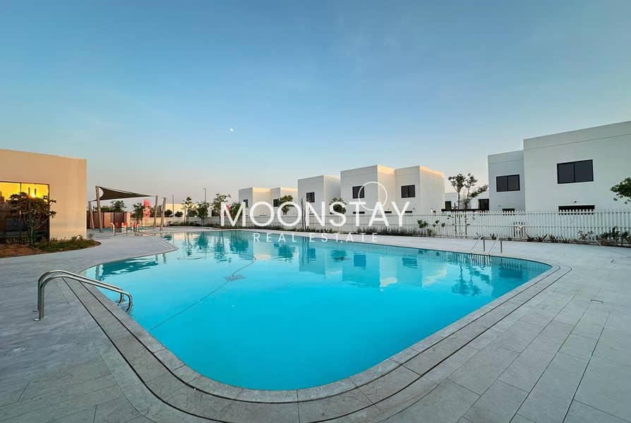 位于雅斯岛,诺亚-维瓦 4 卧室的别墅 4400000 AED - 11772611 位于雅斯岛,诺亚-维瓦 4 卧室的别墅 4400000 AED - 11772611