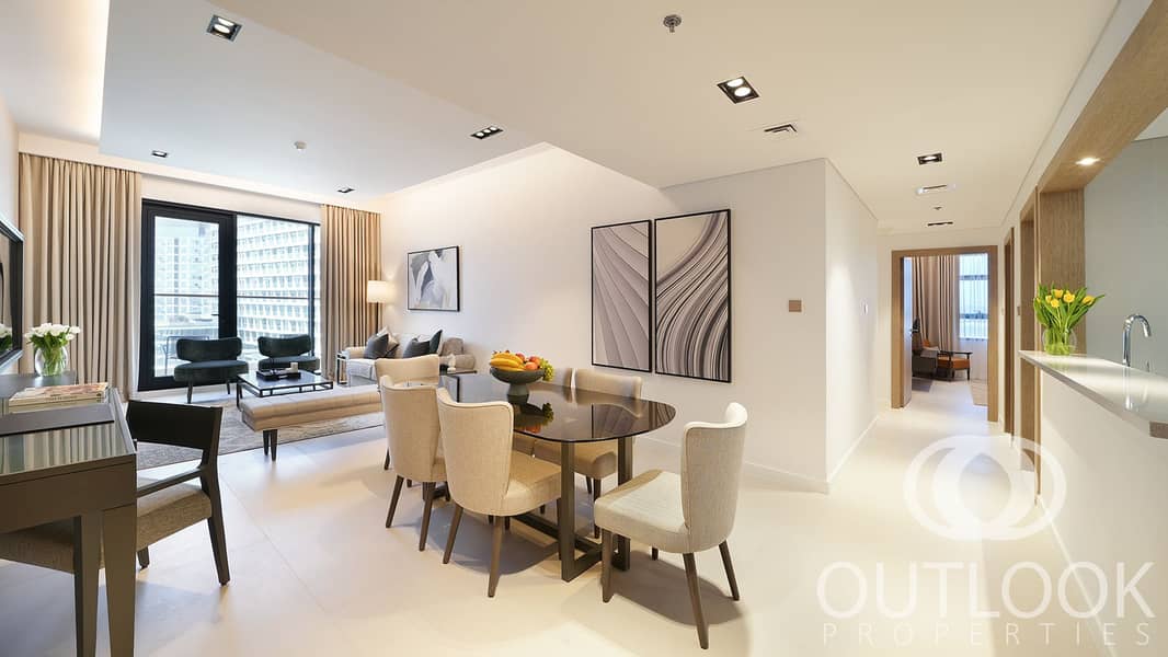 2 CMTP_Deluxe_Three_Bedroom_Living-Area_01. jpg