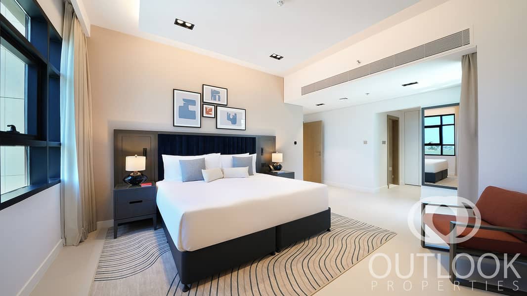 7 CMTP_Deluxe_Three_Bedroom_Master_Bedroom_02. jpg