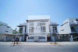 Distress Sale! Save 25% on Stunning Freehold Villa in Ajmal Makan City