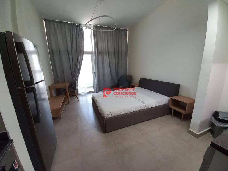 Spacious Studio | Chiller Free | Nearby Bus Stop Spacious Studio | Chiller Free | Nearby Bus Stop