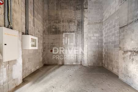 Shop for Rent in Al Wasl, Dubai - Vacant Retail Space | 4 Cheques | Canal View