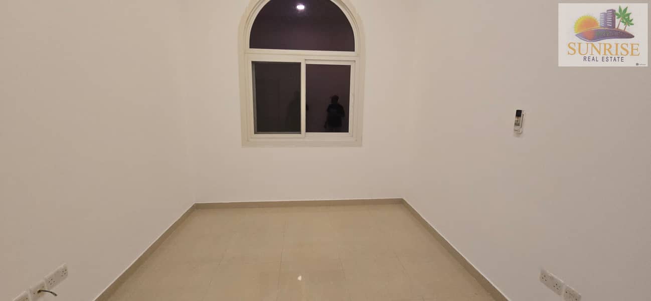 1000515244. jpg