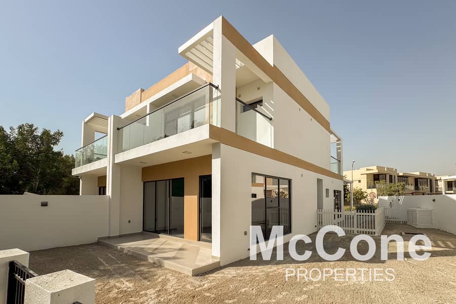 位于达马克山庄,公园别墅,洛克伍德别墅群 4 卧室的别墅 260000 AED - 11774510 位于达马克山庄,公园别墅,洛克伍德别墅群 4 卧室的别墅 260000 AED - 11774510